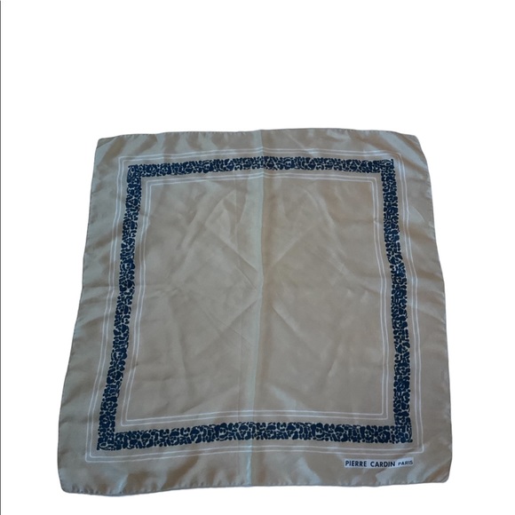 PIERRE CARDIN PARIS 100% Silk Scarf 18”x19” Made In Italy - Picture 2 of 7